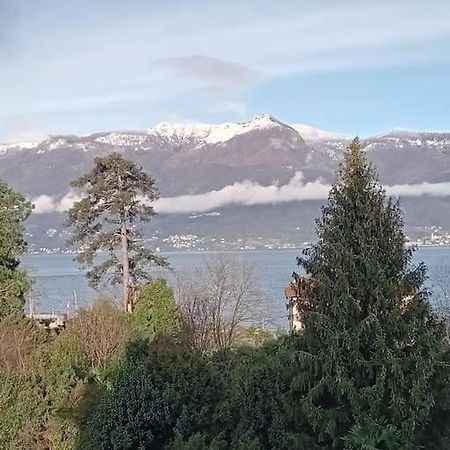 Studio With Lake And Montains Views Free Parking ルイーノ エクステリア 写真