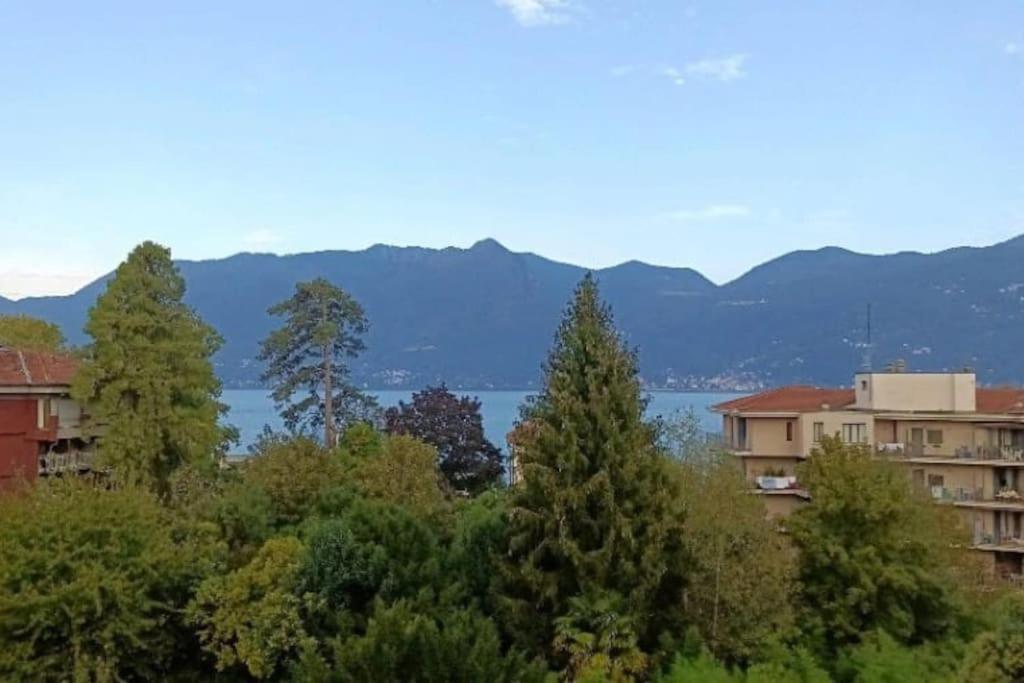 Studio With Lake And Montains Views Free Parking ルイーノ エクステリア 写真